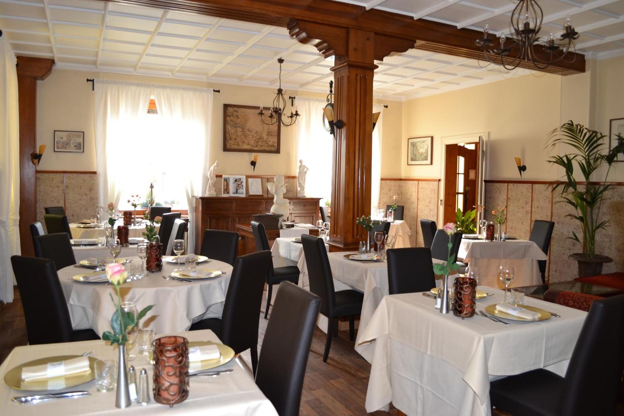 Logis Hotel Restaurant La Tete Des Faux เลอบอนน็อม ภายนอก รูปภาพ
