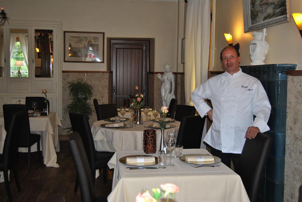 Logis Hotel Restaurant La Tete Des Faux เลอบอนน็อม ภายนอก รูปภาพ