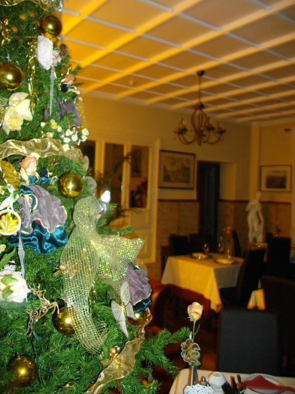 Logis Hotel Restaurant La Tete Des Faux เลอบอนน็อม ภายนอก รูปภาพ