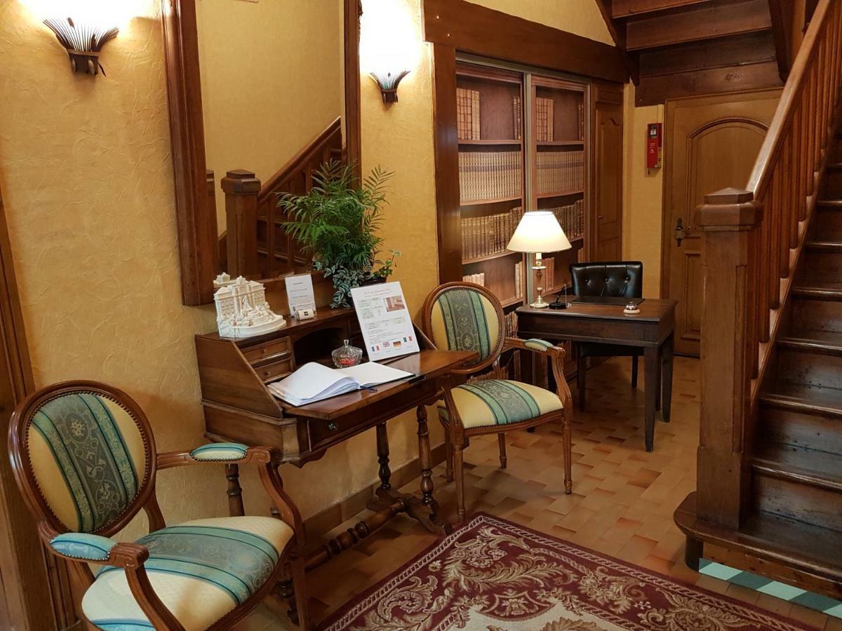 Logis Hotel Restaurant La Tete Des Faux เลอบอนน็อม ภายนอก รูปภาพ