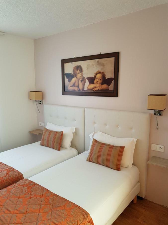 Logis Hotel Restaurant La Tete Des Faux เลอบอนน็อม ภายนอก รูปภาพ